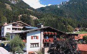 Gaestehaus Alpina
